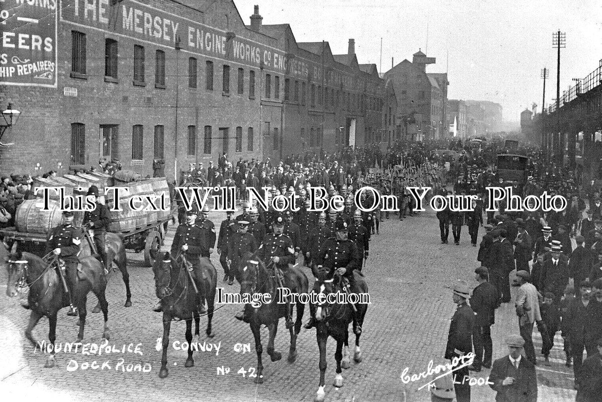 LA 6417 - Mounted Police Convoy, Dock Road, Liverpool Strike