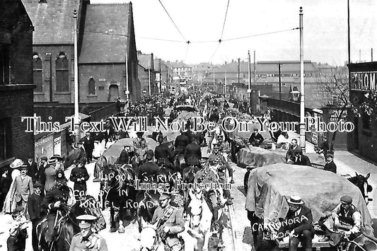 LA 6437 - Liverpool Strike, Convoy On Tunnel Road, Lancashire