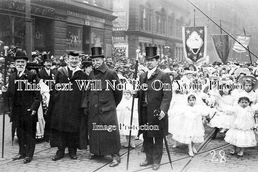 LA 6761 - Whit Sunday Procession, Manchester, Lancashire c1907