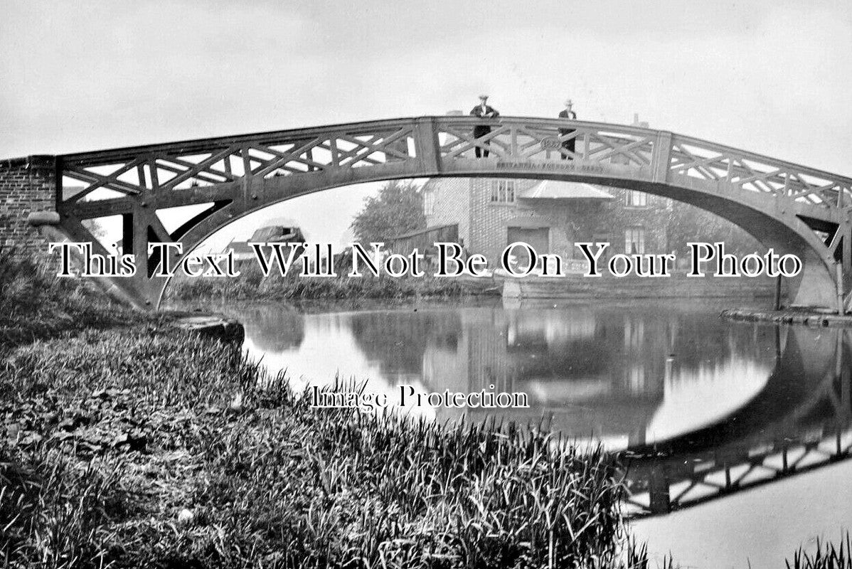 LA 6988 - Iron Bridge, Hawkesbury Canal, Warwickshire