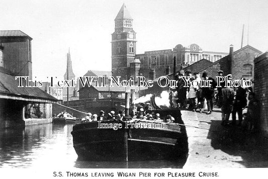 LA 6992 - SS Thomas Leaving Wigan Pier, Lancashire