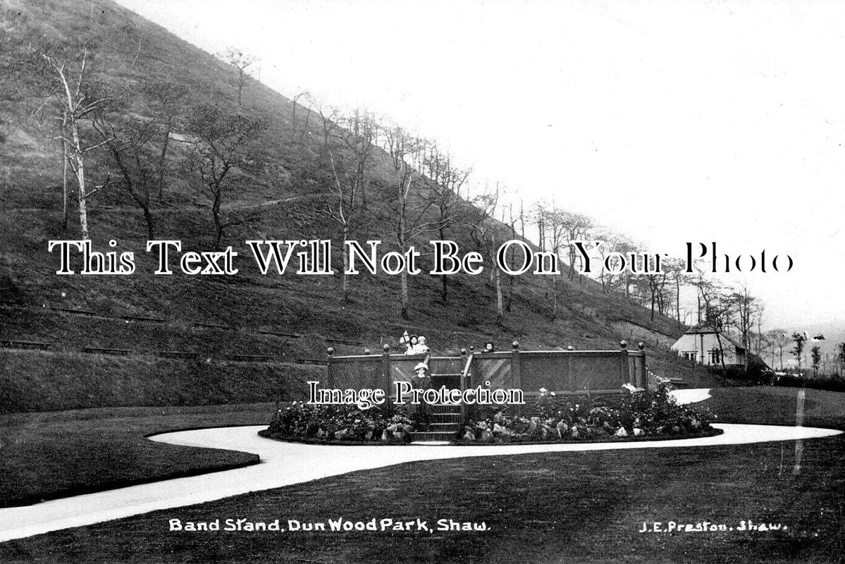 LA 7015 - Band Stand, Dun Wood Park, Shaw, Lancashire c1919