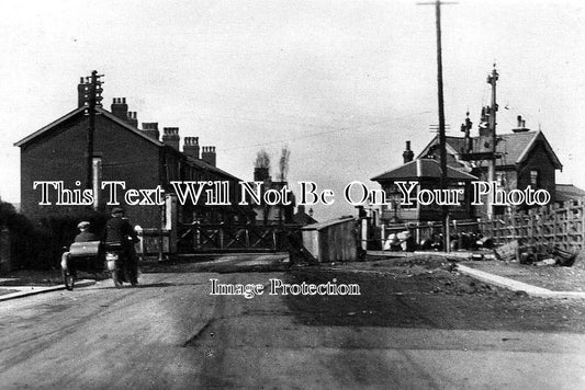 LA 856 - Bispham Railway Station & Crossing, Blackpool, Lancashire c1924