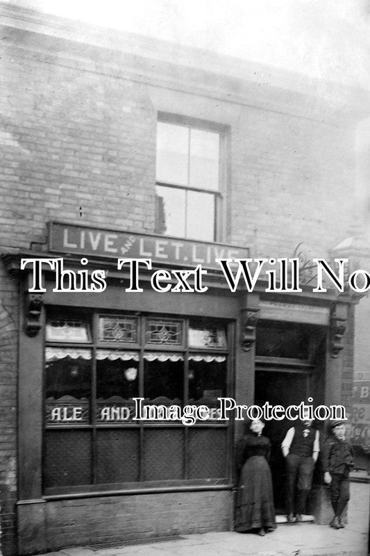 LA 936 - The Live & Let Live, Gorton, Manchester, Lancashire c1905