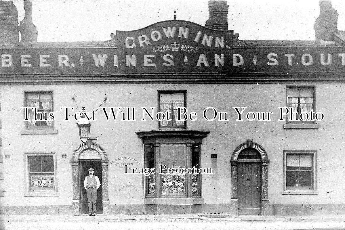 LA 942 - Crown Inn, Ashton Old Road, Higher Openshaw, Lancashire c1908