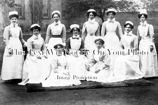 LA 984 - Group Of Nurses, Withington Hospital, Manchester, Lancashire c1905