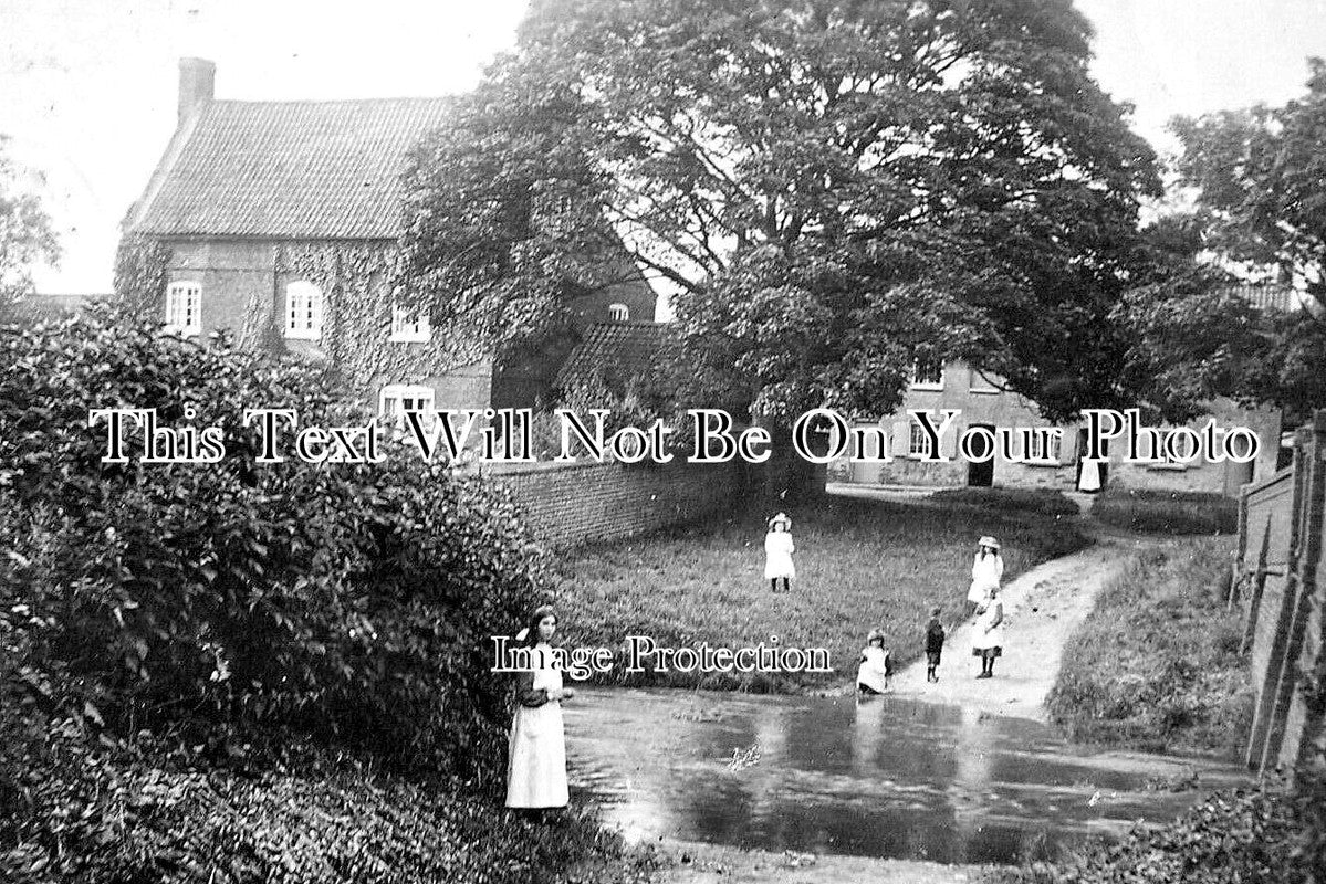 LC 1008 - The Green, Bottesford, Leicestershire c1909