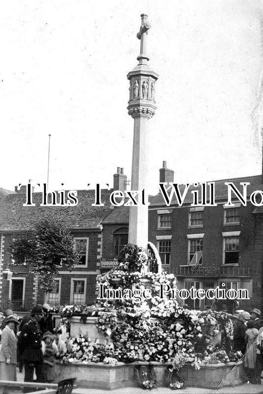LC 1432 - Market Harborough Memorial Cross, Leicestershire