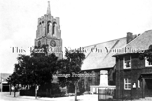 LC 902 - Church & Cenotaph, South Wigston, Leicestershire c1929