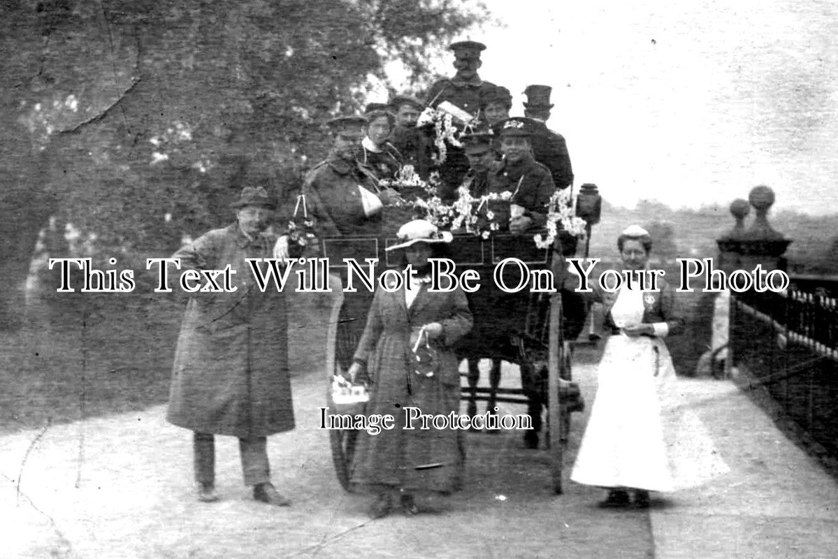 LI 1235 - Lady Isabella Cecil & Family, Wothorpe Villa Hospital, Stamford, Lincolnshire 1914