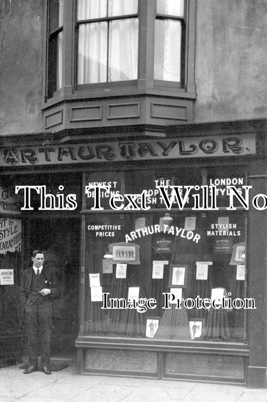 LI 1242 - Arthur Taylor Tailors Shop, Lincoln, Lincolnshire