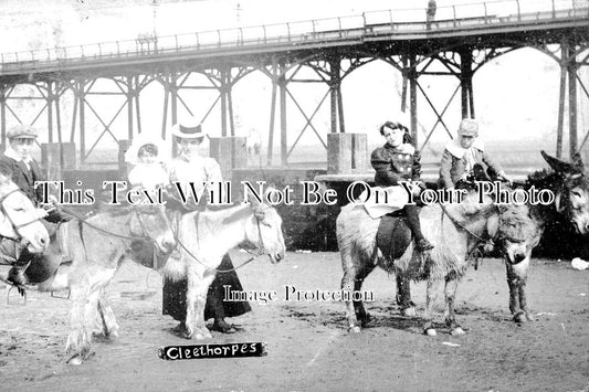 LI 1284 - Seaside Donkeys & Pier, Cleethorpes, Lincolnshire