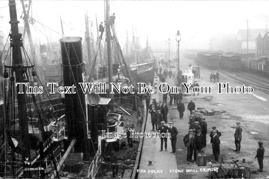 LI 1404 - Grimsby Fish Docks Stone Wall, Lincolnshire