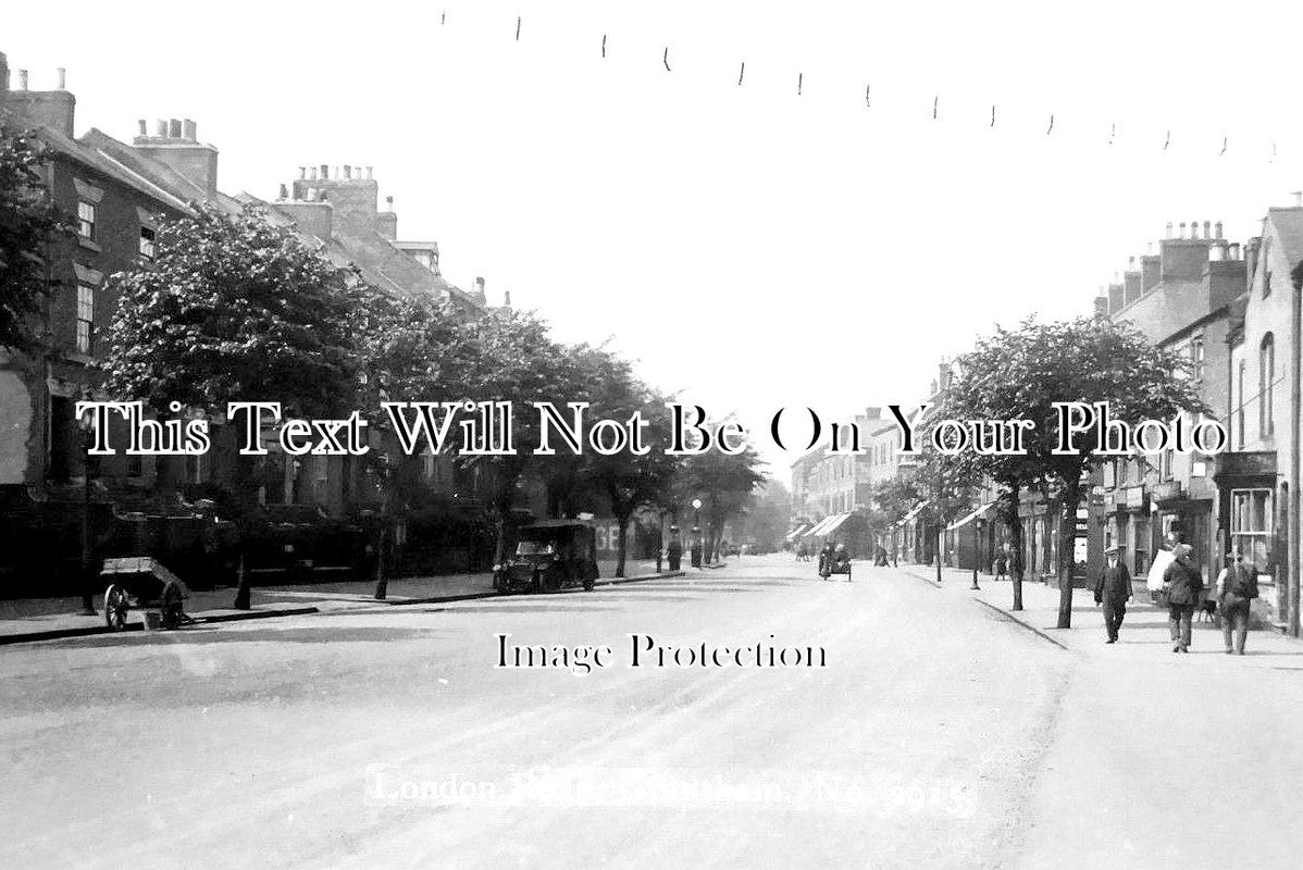 LI 1493 - London Road, Grantham, Lincolnshire c1925