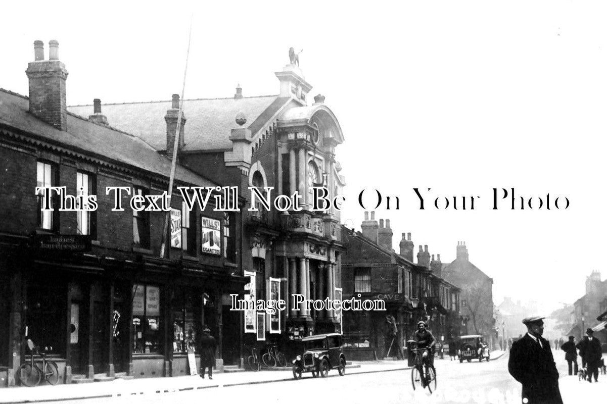 LI 1495 - Trinity Street, Gainsborough, Lincolnshire c1930