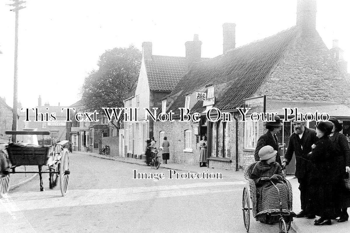 LI 1498 - High Street, Metheringham, Lincolnshire c1920