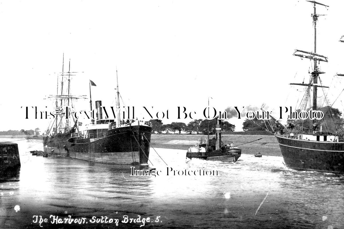 LI 1517 - The Harbour, Sutton Bridge, Lincolnshire c1917