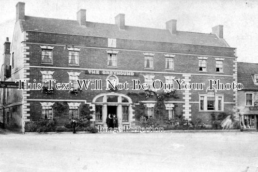 LI 153 - The Greyhound Inn, Folkingham, Lincolnshire c1905