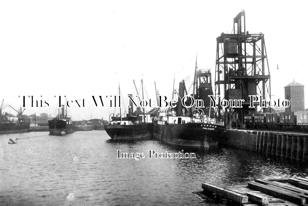 LI 1567 - Coaling Ships In Boston Docks, Boston, Lincolnshire