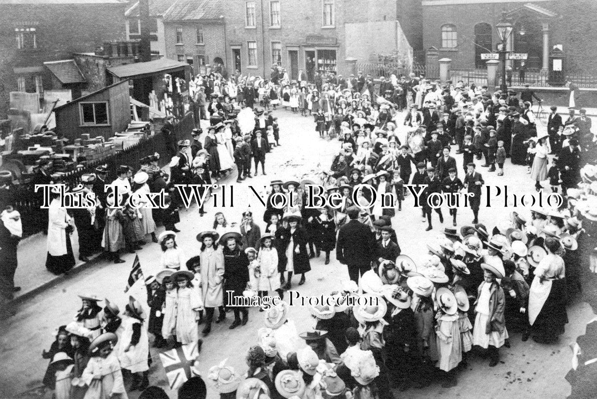 LI 1663 - Childrens Procession, Gainsborough, Lincolnshire c1908
