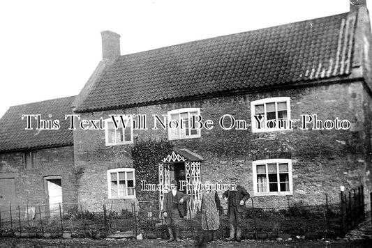 LI 1690 - Church Farm, Morton By Bourne, Lincolnshire c1905