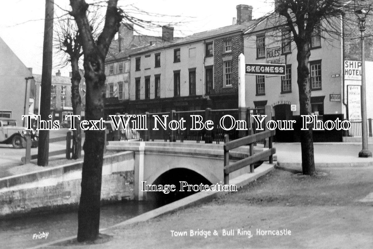 LI 1711 - Town Bridge & Bull Ring, Horncastle, Lincolnshire
