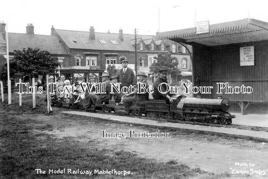 LI 1802 - Miniature Model Railway, Mablethorpe, Lincolnshire c1940