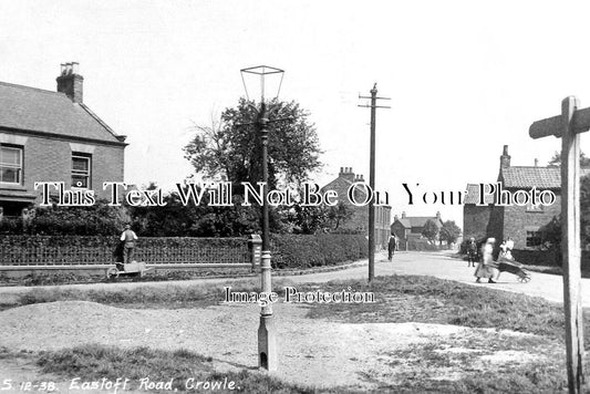 LI 1868 - Eastoft Road, Crowle, Lincolnshire c1933