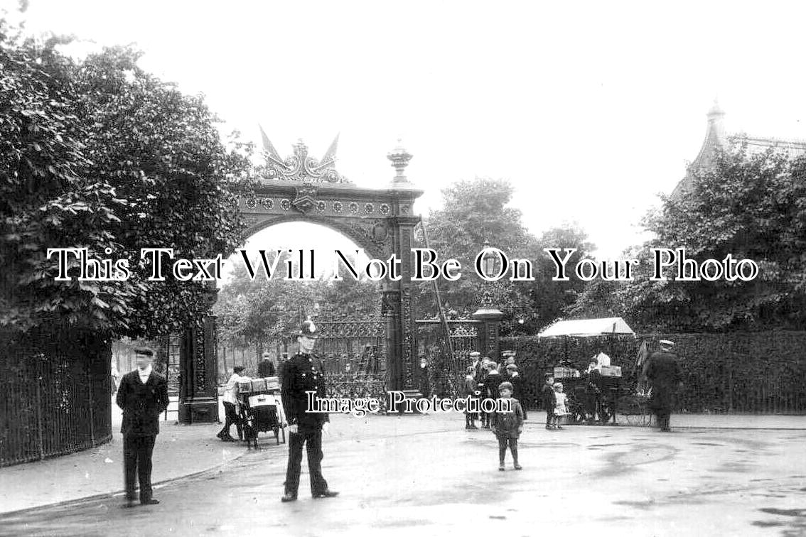 LI 1954 - Park Gates, Grimsby, Lincolnshire