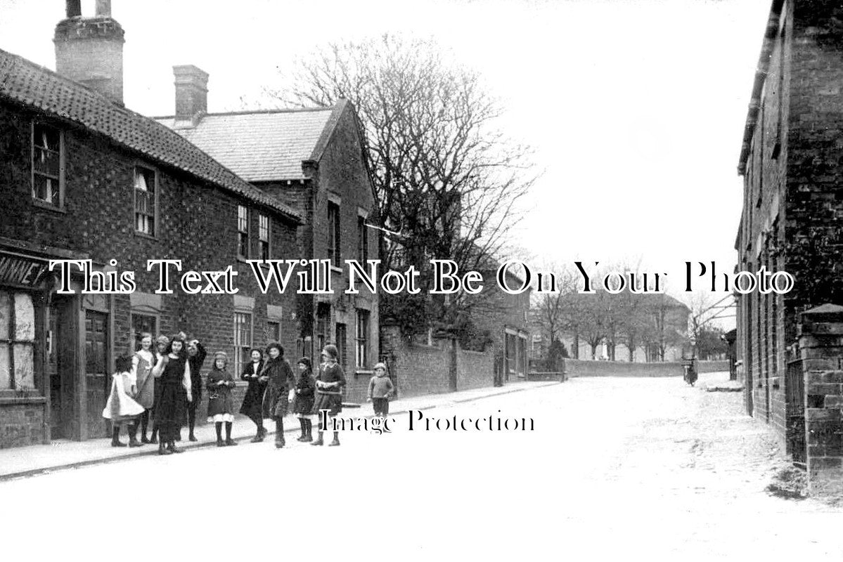 LI 1976 - Main Street, Hogsthorpe, Lincolnshire