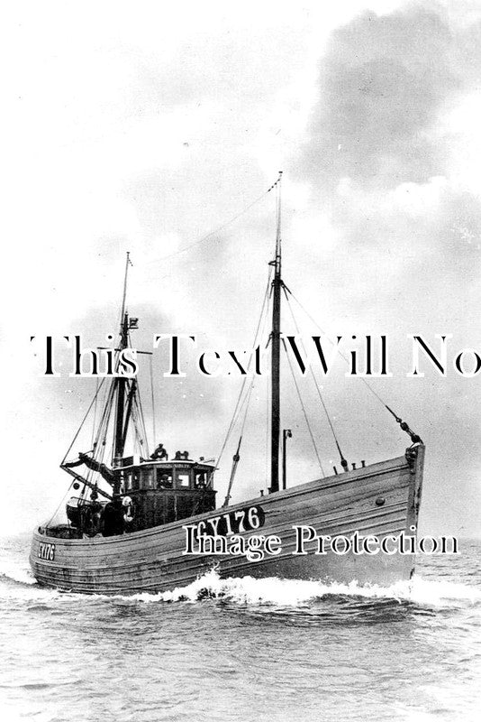 LI 2001 - Grimsby Trawler GY 176 'Girl Pat' Lincolnshire c1936
