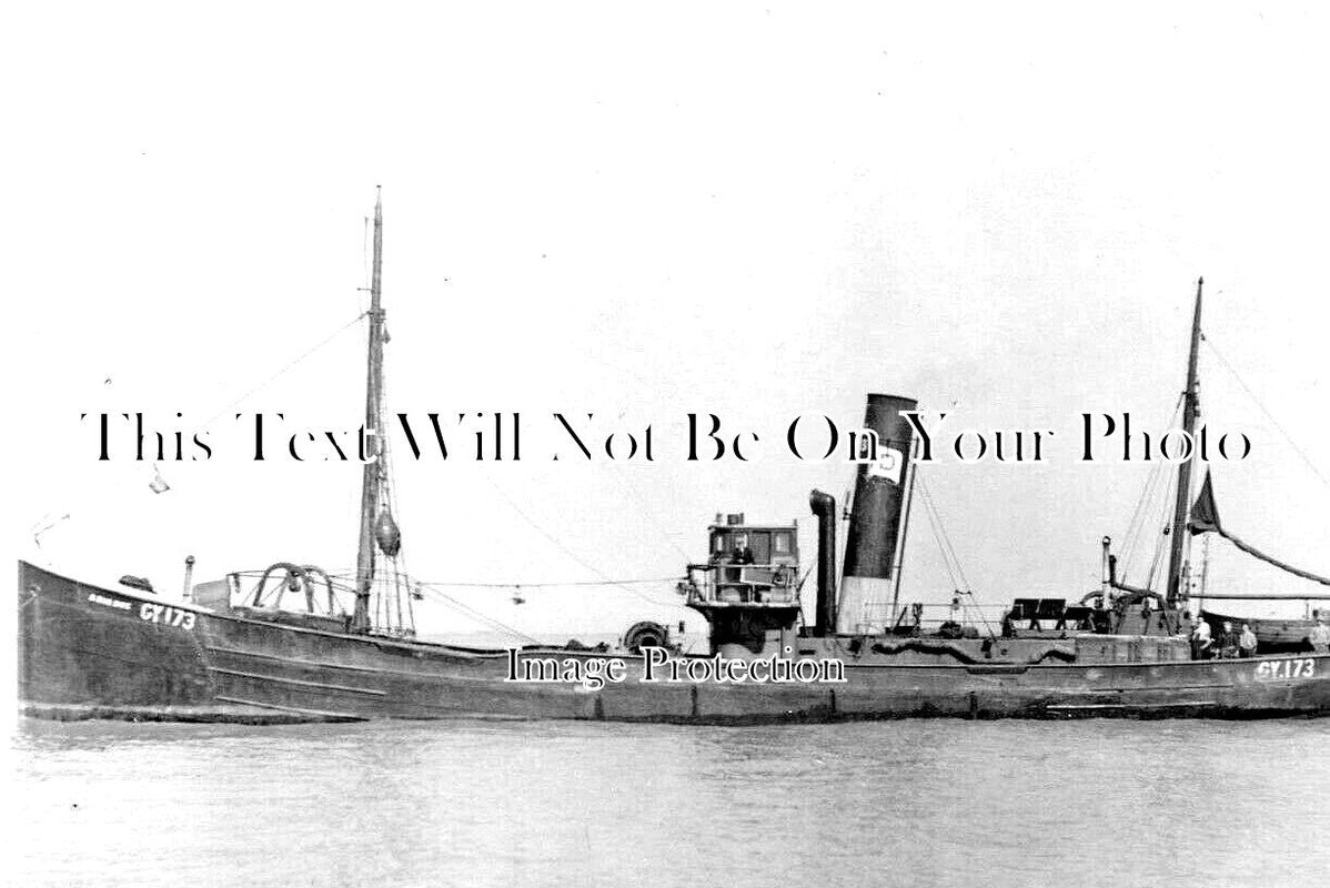 LI 2018 - Grimsby Fishing Trawler GY 173 'Ariadne' Lincolnshire c1910