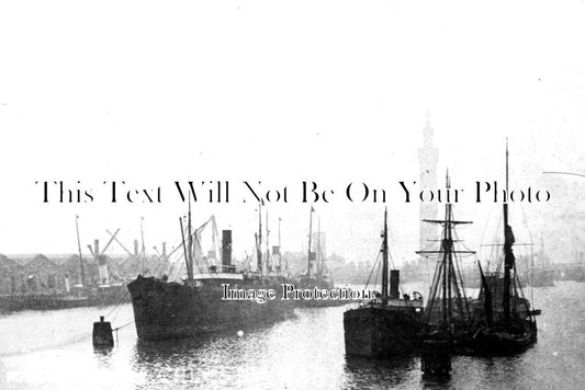 LI 2219 - Grimsby Royal Dock, Lincolnshire