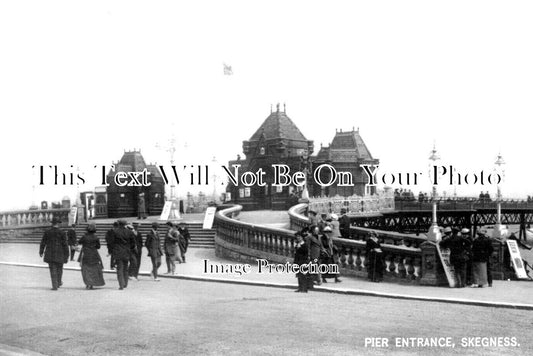 LI 2227 - Pier Entrance, Skegness, Lincolnshire c1930