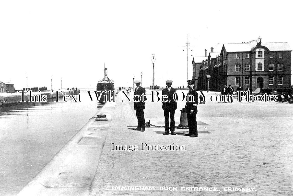 LI 2295 - Immingham Dock Entrance, Grimsby, Lincolnshire