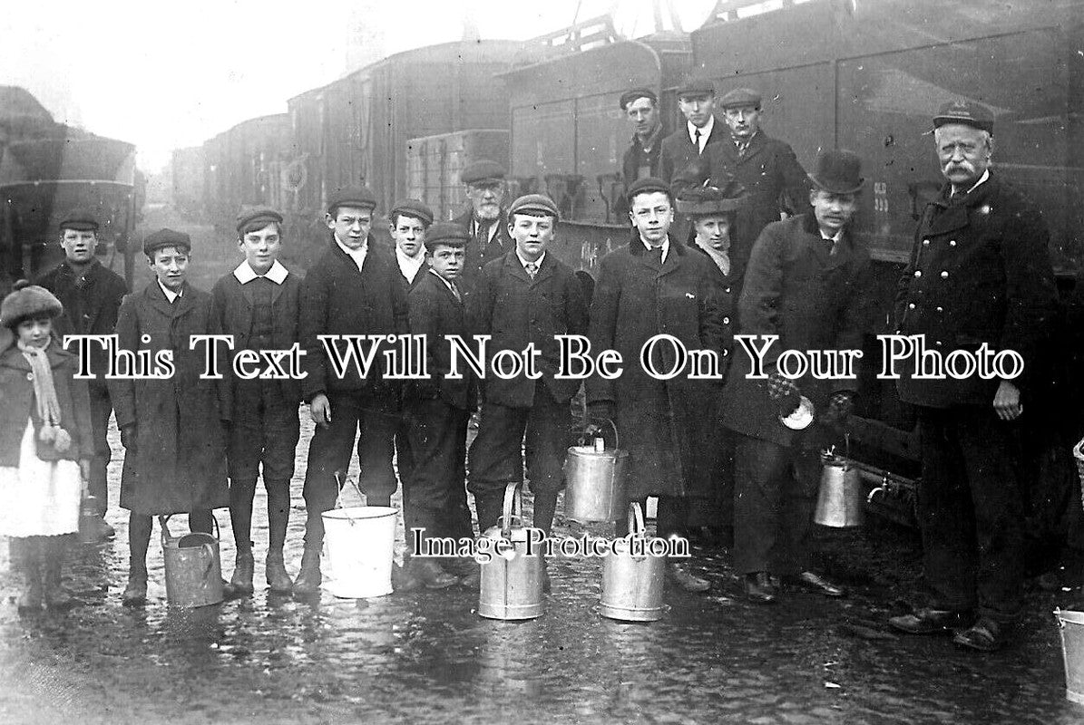 LI 2304 - Typhoid Epidemic, Lincoln Railway Station, Lincolnshire 1904