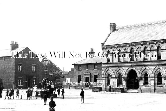 LI 2550 - Crowle Market Place, Lincolnshire