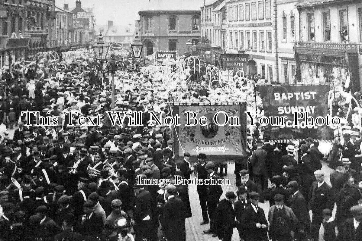 LI 2732 - Street Parade, Spalding, Lincolnshire c1908