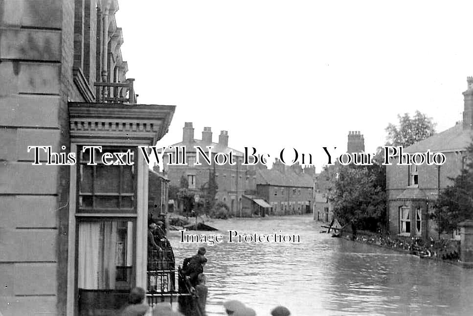 LI 2868 - Louth Flood, Lincolnshire c1920