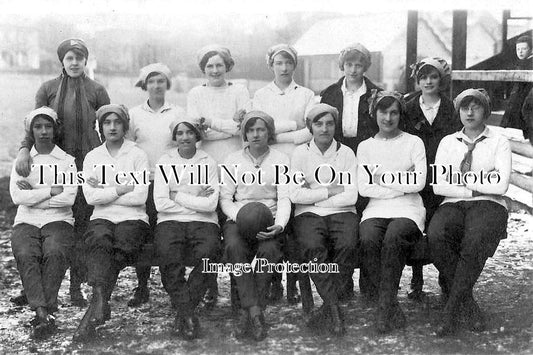 LI 299 - WW1 Munitions Workers Football Team, Gainsborough, Lincolnshire