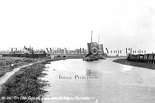 LI 3075 - On The Canal, Godnow Bridge, Crowle, Lincolnshire c1931