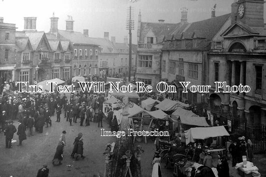 LI 472 -Bourne Market, Lincolnshire c1909