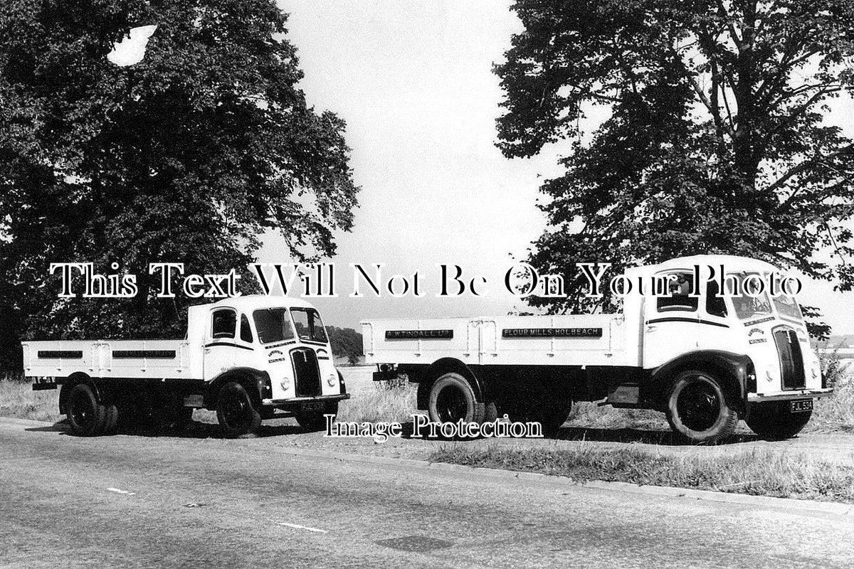 LI 48 - Holbeach Flour Mills Lories, Lincolnshire