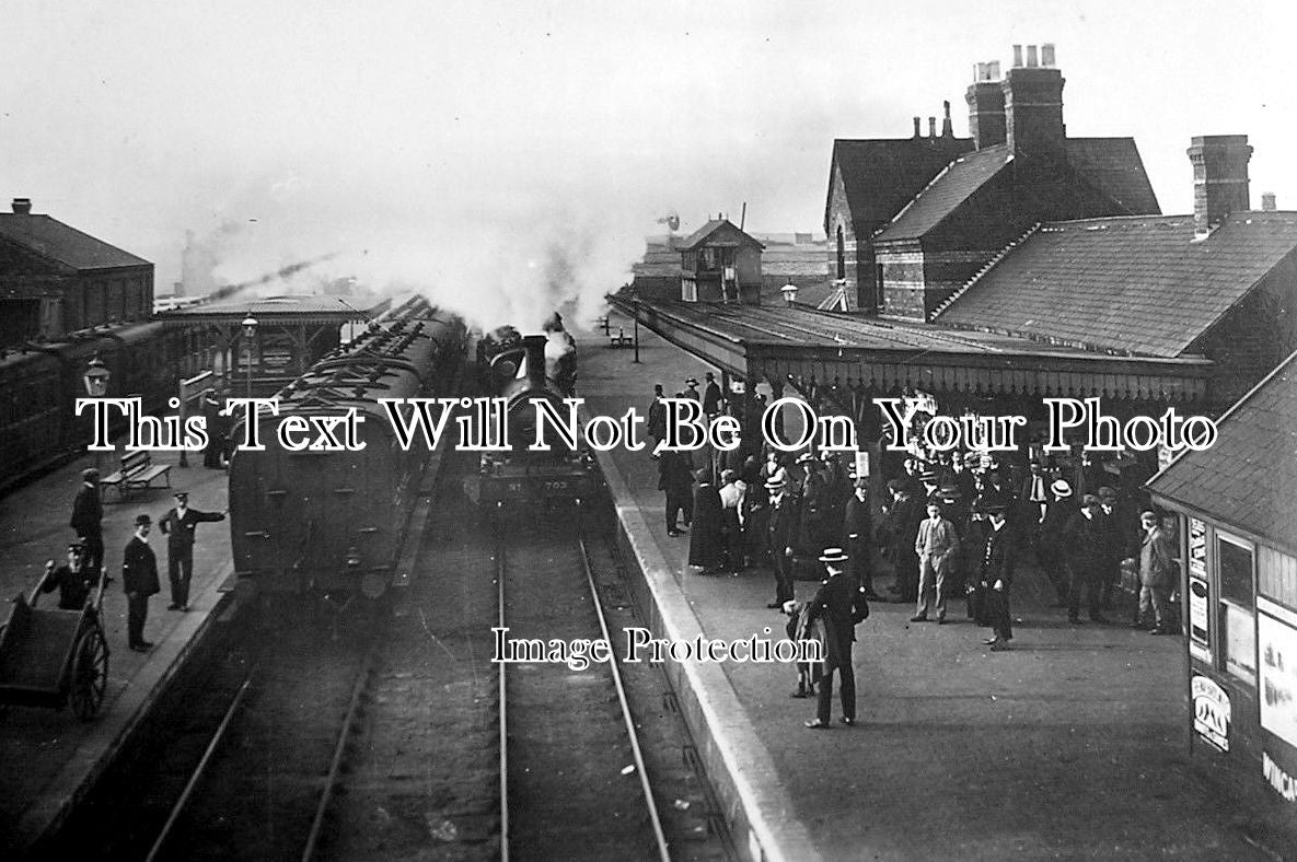 LI 552 - Mablethorpe GNR Railway Station, Lincolnshire c1908