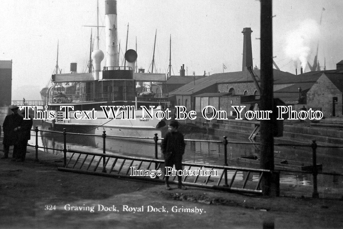 LI 668 - Graving Dock, Royal Dock, Grimsby, Lincolnshire