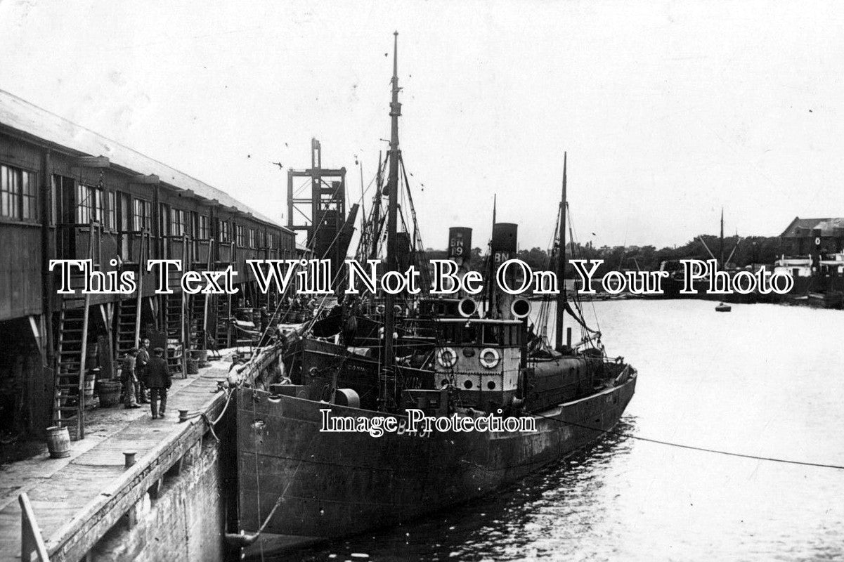 LI 727 - Fish Pontoon, Boston Docks, Lincolnshire c1913