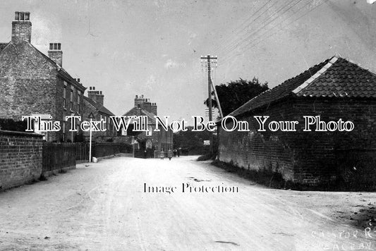 LI 927 - Caistor Road, Laceby, Lincolnshire c1912