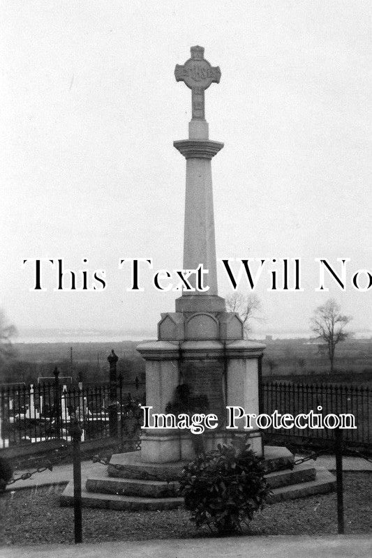 LI 959 - Barton On Humber War Memorial, Lincolnshire