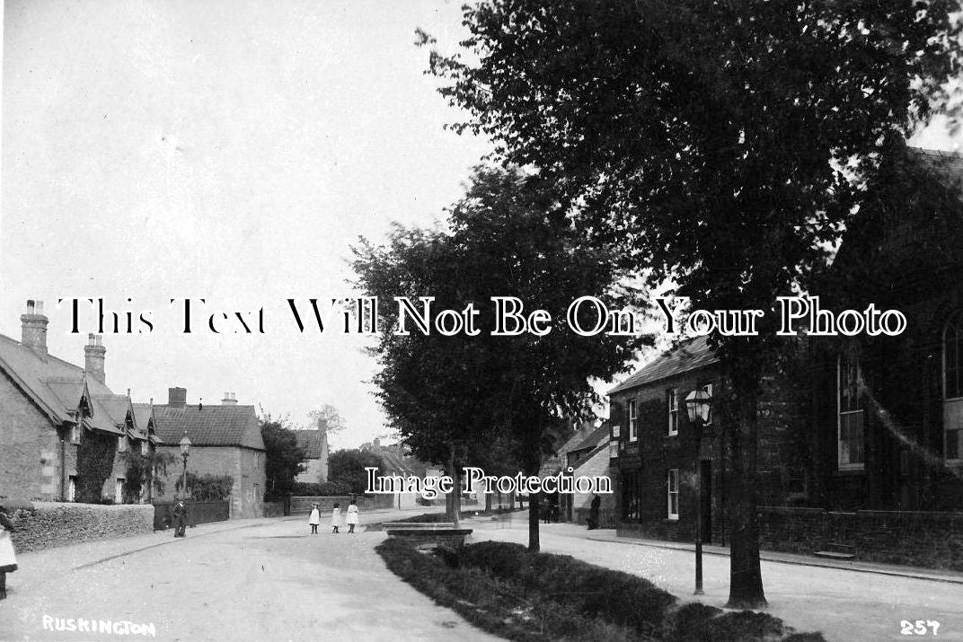 LI 984 - Main Street, Ruskington, Lincolnshire c1907
