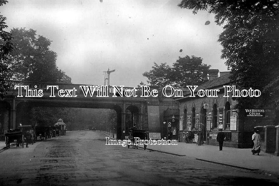 LO 104 - West Dulwich Railway Station, London